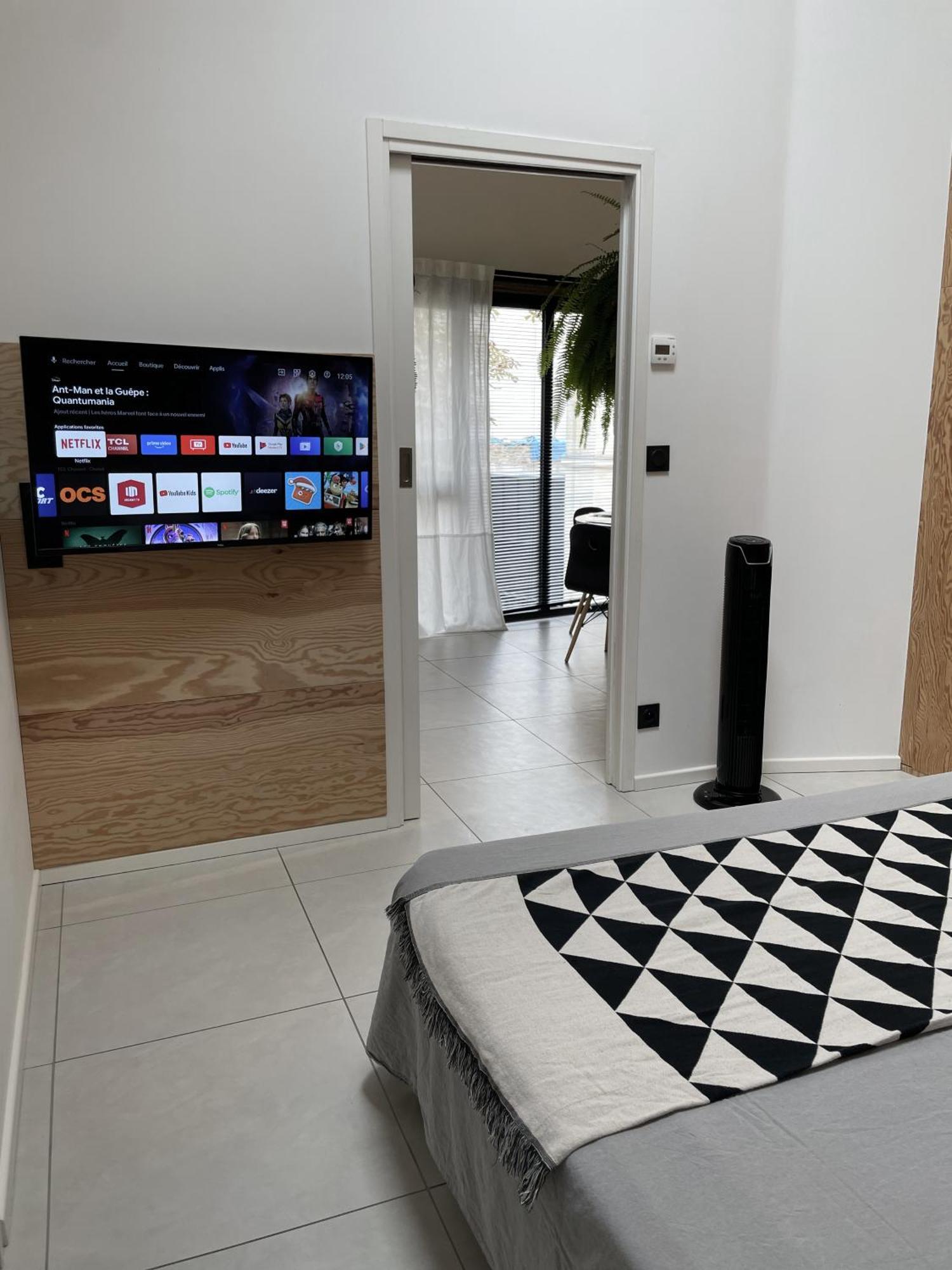 Plaisance Bouguenais - Appartement Nantes - Parking Gratuit エクステリア 写真